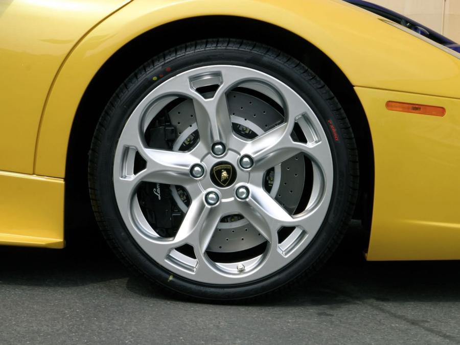  Lamborghini Murcielago roadster 2004 года  (фото 18 из 73)